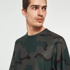 Oakley Ride Free Short Sleeve Jersey -Fox Racing Verkaufsladen Oakley Ride Free Short Sleeve Jersey Jerseys B1B Camo Hunter AW22 FOA4037809NQS 4