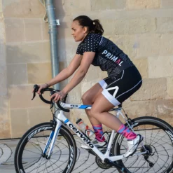 Primal PolkaLine Kurzarmtrikot Für Frauen 9 Primal PolkaLine Kurzarmtrikot Für Frauen -Fox Racing Verkaufsladen Primal Women s PolkaLine Short Sleeve Jersey Short Sleeve Jerseys Black White SS16 POLKJ60W0 3